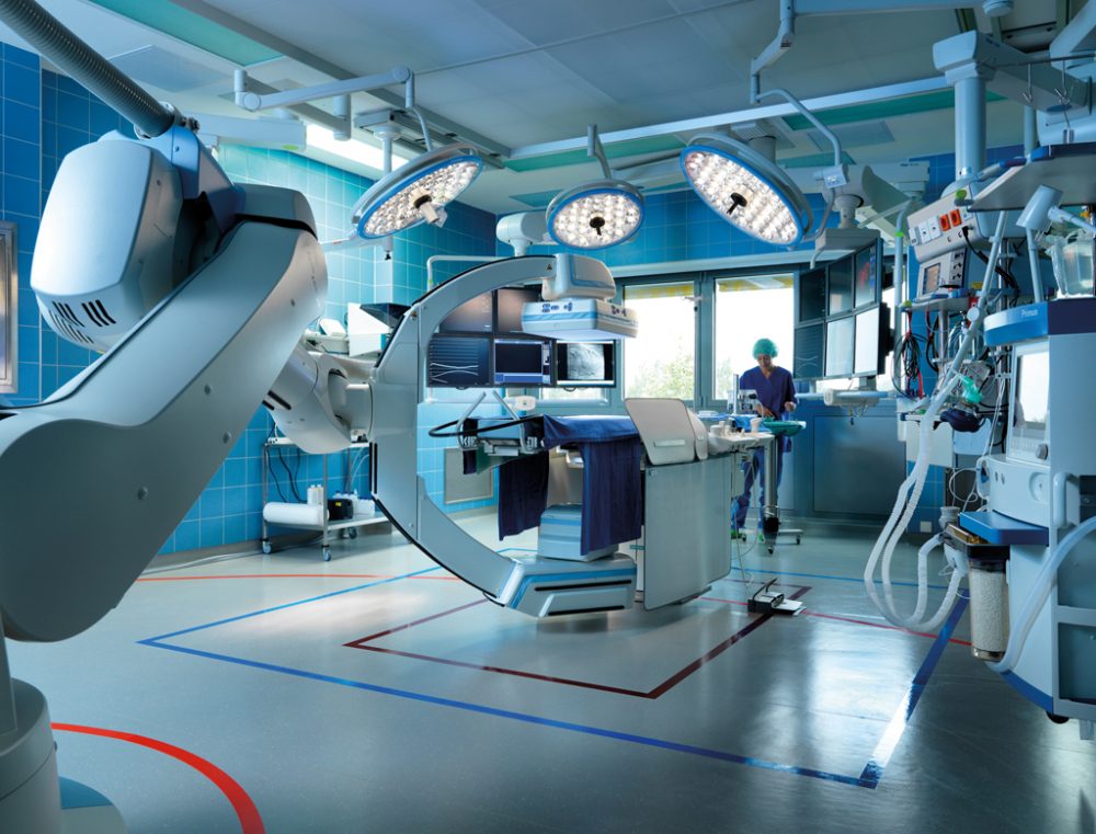 Blick in den Hybrid-OP-Saal des Klinikum Karlsburg