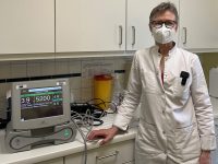In unserer Praxis werden alle Mitarbeiter kontinuierlich in der Patientenversorgung mit einem LVAD Kunstherz geschult. Patientenversorgung mit LVAD Kunstherz 02
